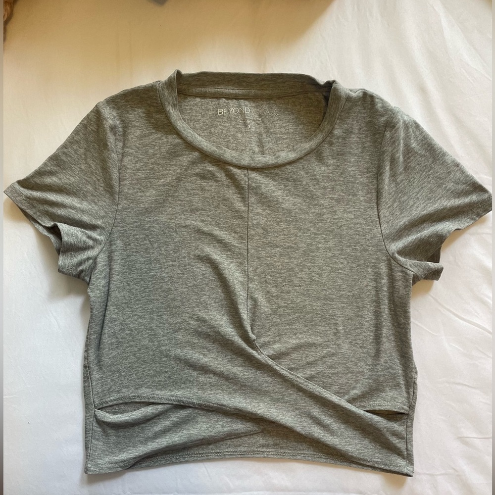 Grey Beyond Yoga Workout Cropped Top